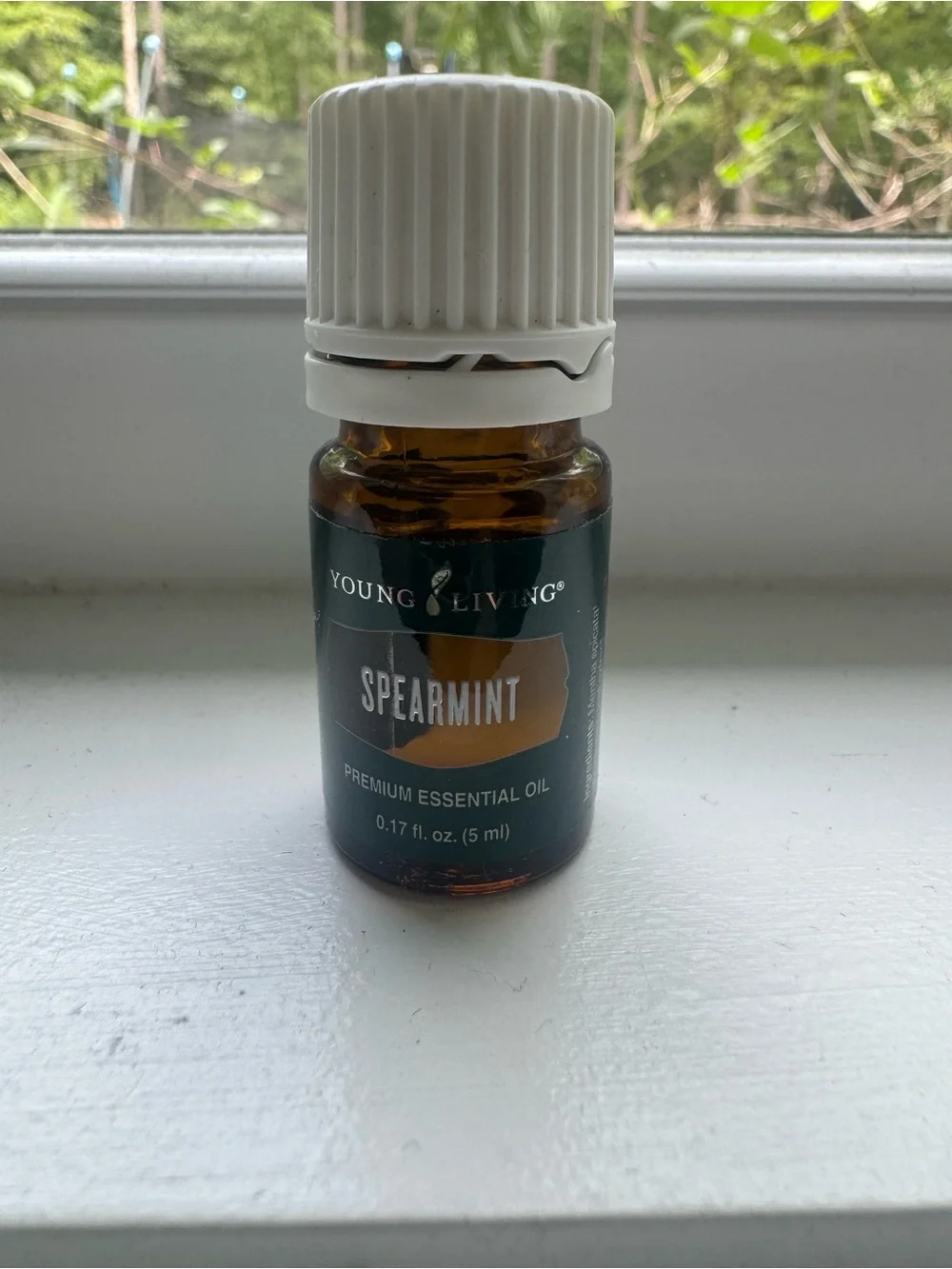 Young Living Spearmint Essential Oil - Amber Bottle with White Cap
